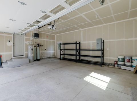 Tiny photo for 16337 Lava Drive, La Pine, OR 97739 (MLS # 220216651)