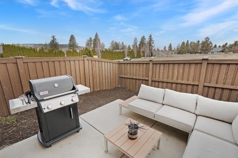 Tiny photo for 612 NE Vail Lane, Bend, OR 97701 (MLS # 220216988)