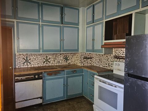 Tiny photo for 4107 Bisbee Street, Klamath Falls, OR 97603 (MLS # 220211189)