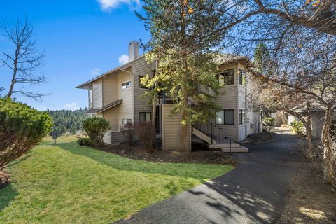 Tiny photo for 19717 SW Mount Bachelor Drive #420, Bend, OR 97702 (MLS # 220217574)