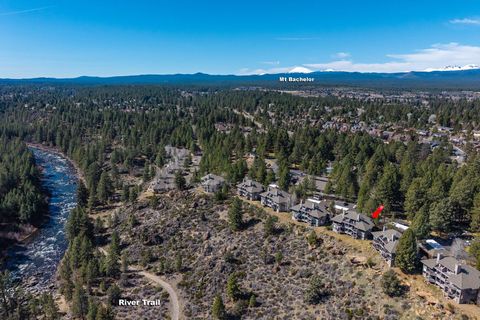 Tiny photo for 19717 SW Mount Bachelor Drive #420, Bend, OR 97702 (MLS # 220217574)