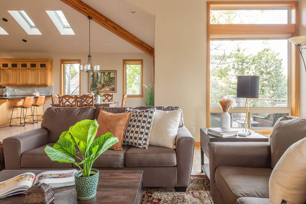 Broken Top - Residential