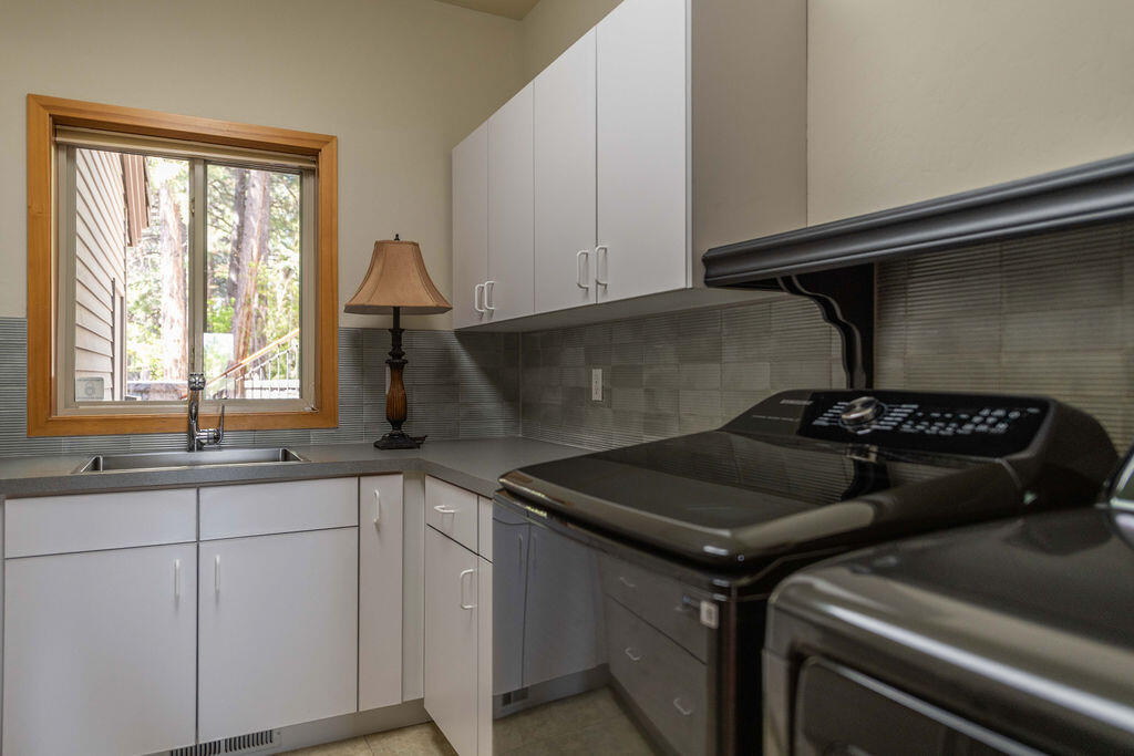 Broken Top - Residential