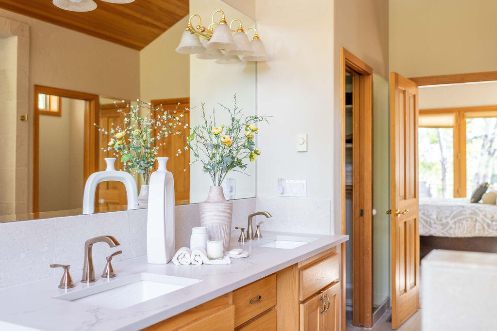 Broken Top - Residential