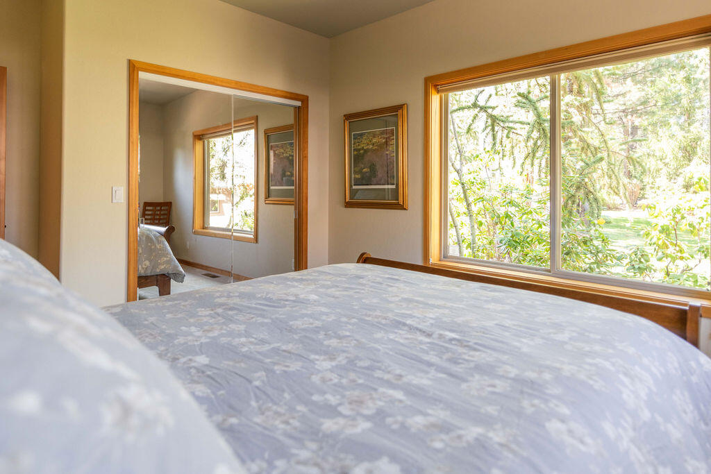 Broken Top - Residential