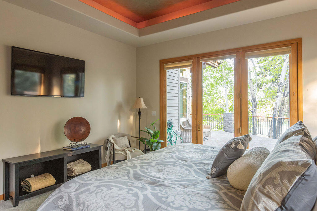 Broken Top - Residential