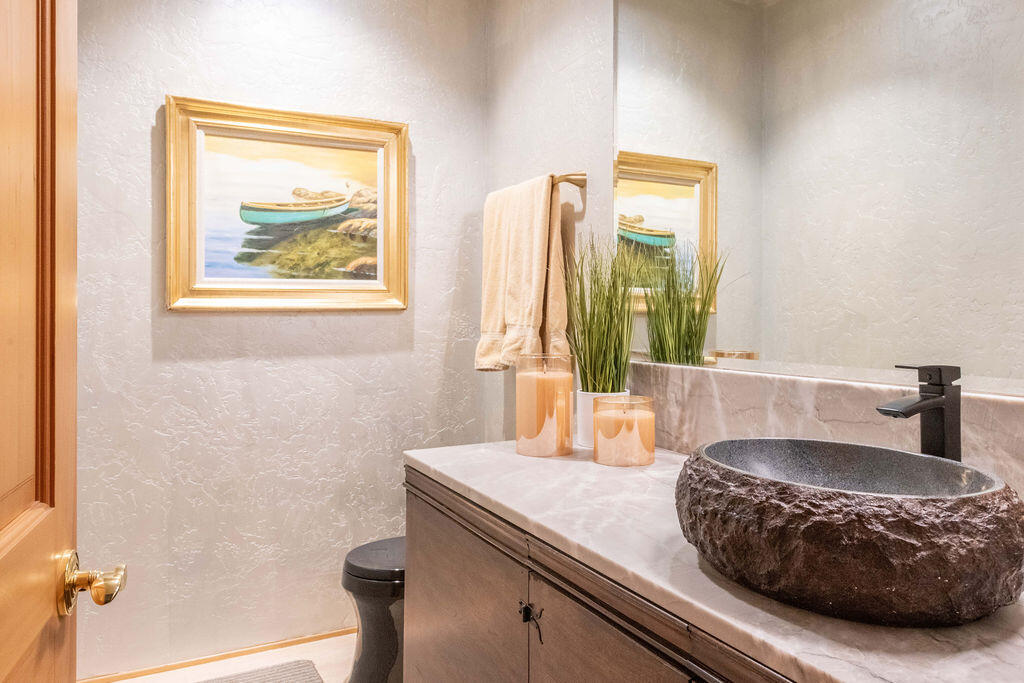 Broken Top - Residential