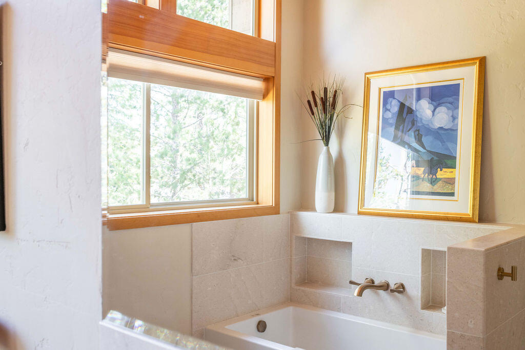 Broken Top - Residential