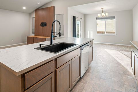 Tiny photo for 2346 NW Teak Place, Redmond, OR 97756 (MLS # 220212274)