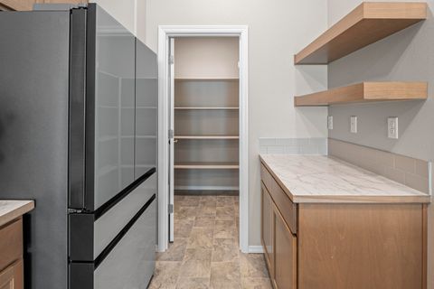 Tiny photo for 2346 NW Teak Place, Redmond, OR 97756 (MLS # 220212274)