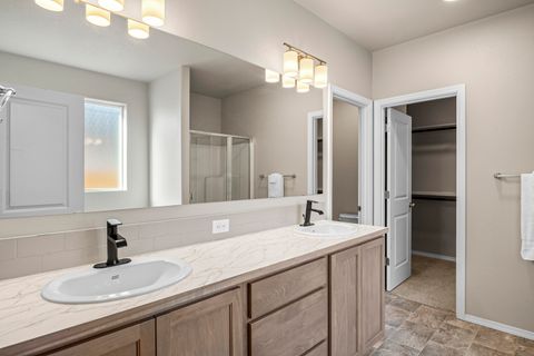 Tiny photo for 2346 NW Teak Place, Redmond, OR 97756 (MLS # 220212274)