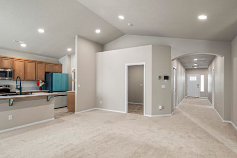 Tiny photo for 2346 NW Teak Place, Redmond, OR 97756 (MLS # 220212274)