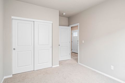 Tiny photo for 2346 NW Teak Place, Redmond, OR 97756 (MLS # 220212274)