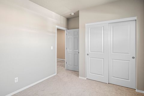 Tiny photo for 2346 NW Teak Place, Redmond, OR 97756 (MLS # 220212274)