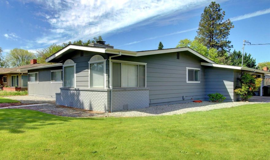 Recently updated single level ranch. New flooring, granite countertops and bathroom features. Conveniently located close to medical and shopping. 3/2 with possible cozy 4th bedroom or office/den. Bright interior, established landscaping and possible small RV/ boat accommodation. Great property, better value!