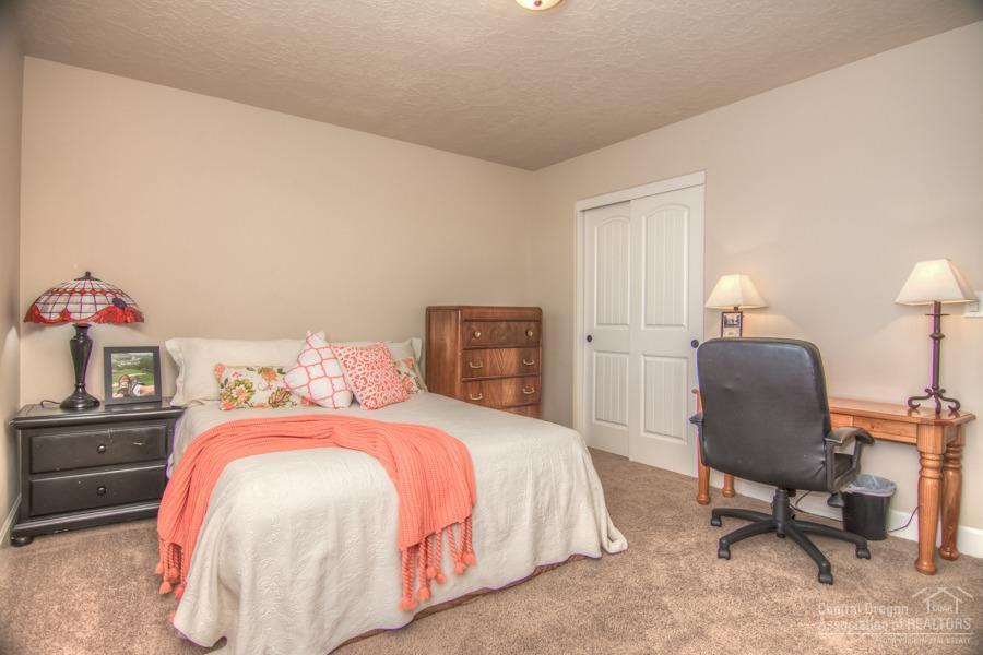Eagle's Landing - Residential