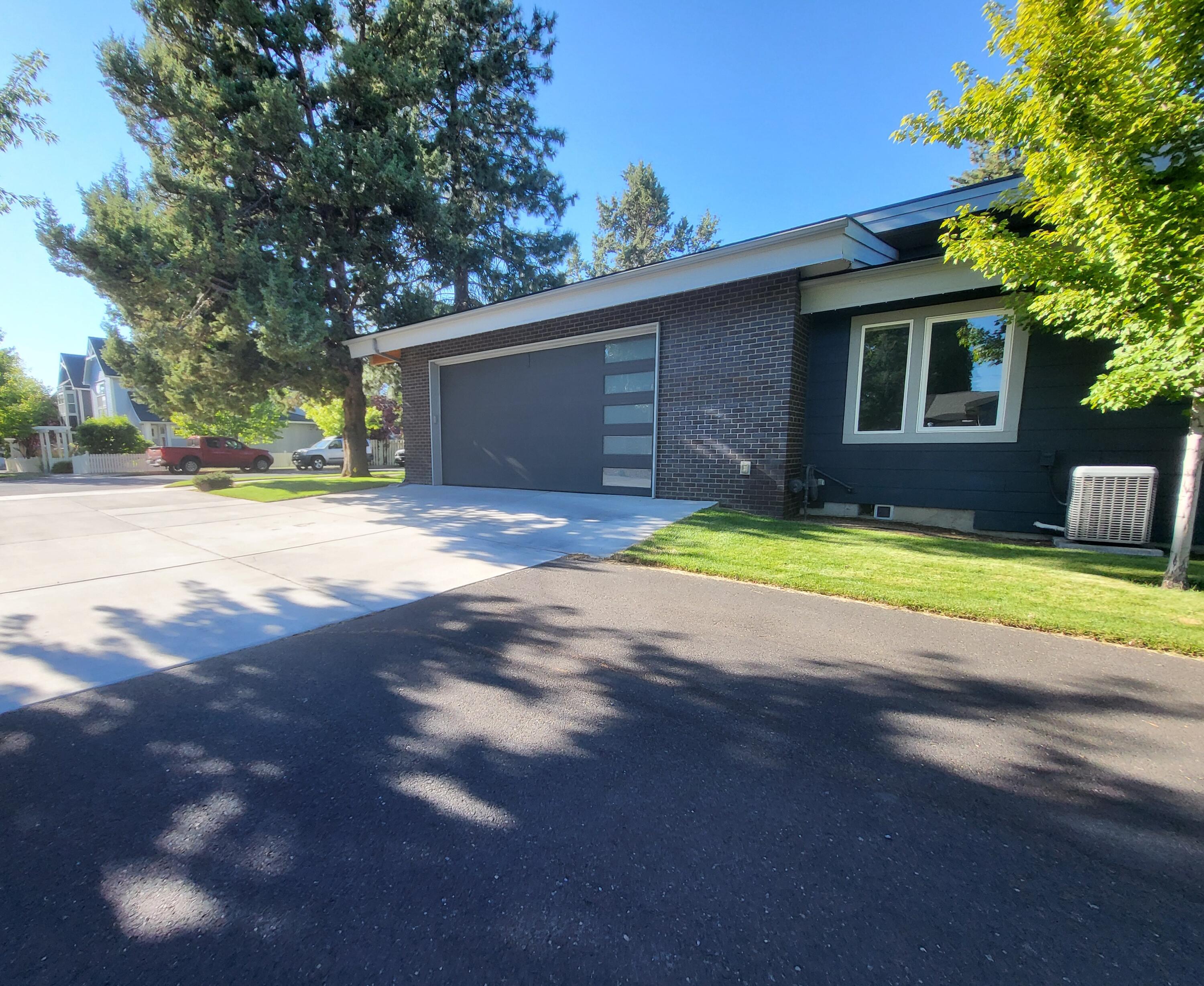 Duncan Heights - Residential