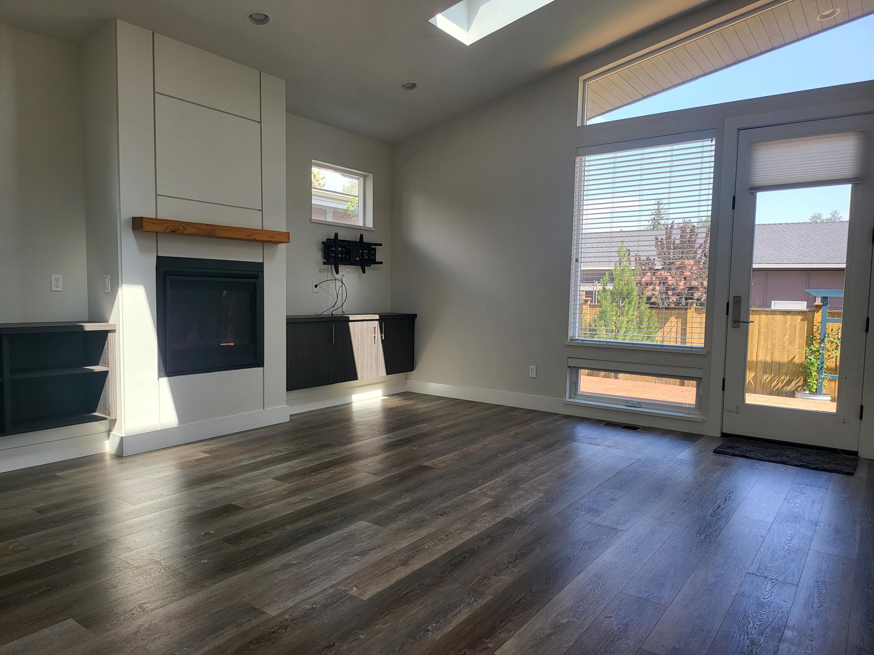 61406 Duncan Lane