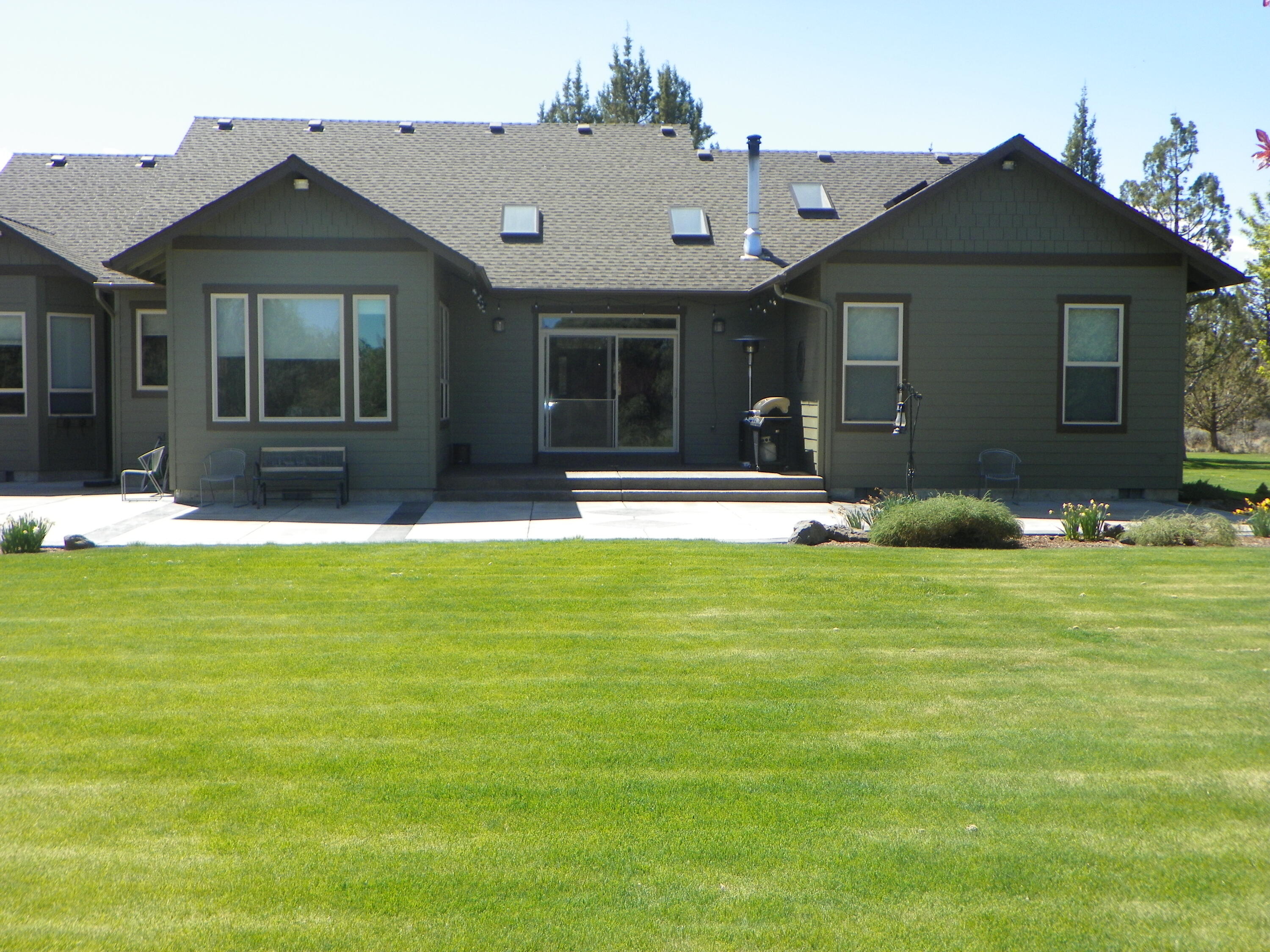 Crestridge Estate - Residential