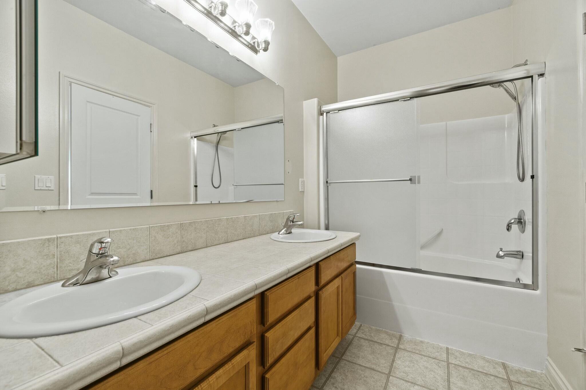 River Rim - Residential