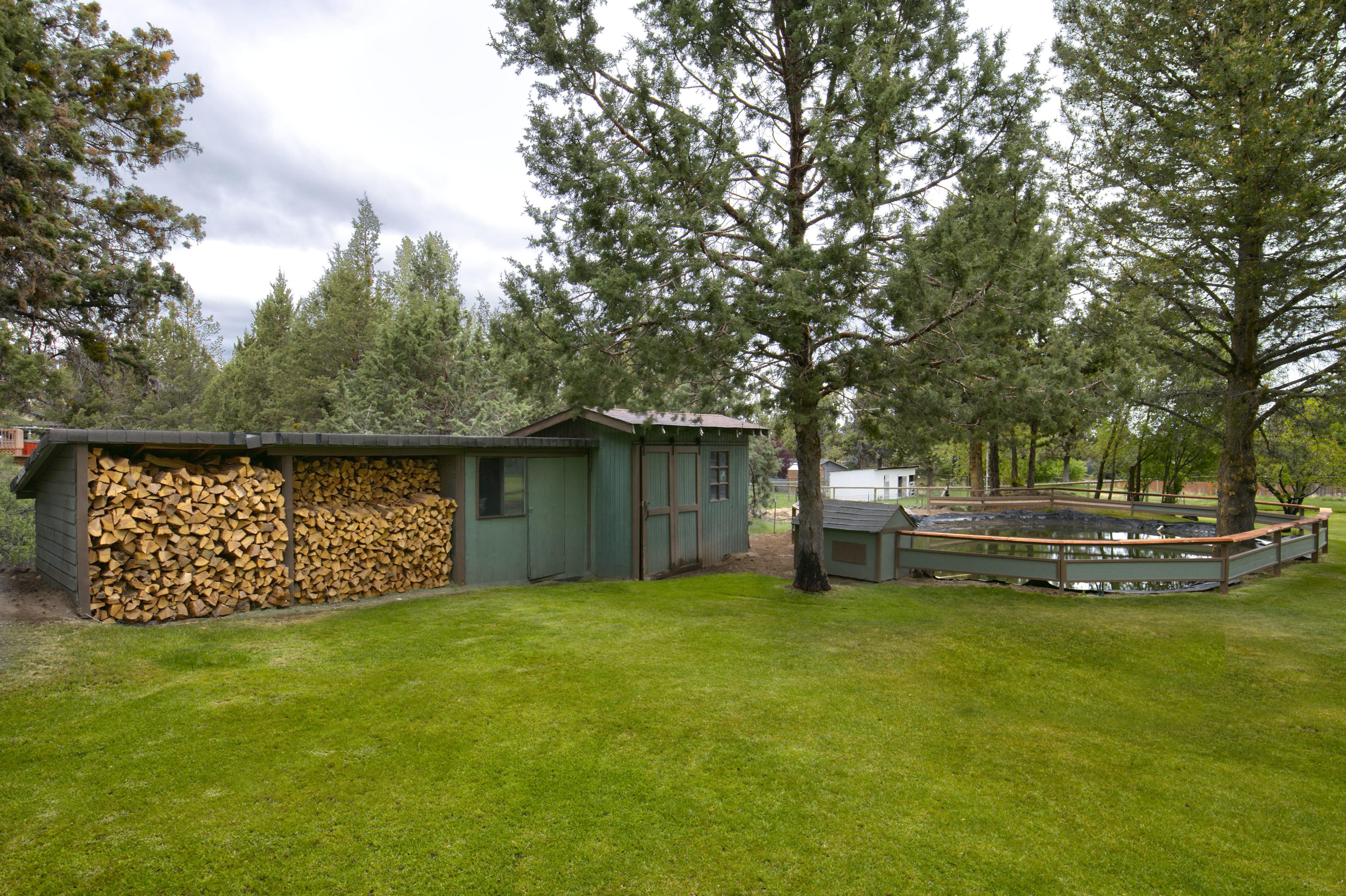 Scenic Country Est - Residential