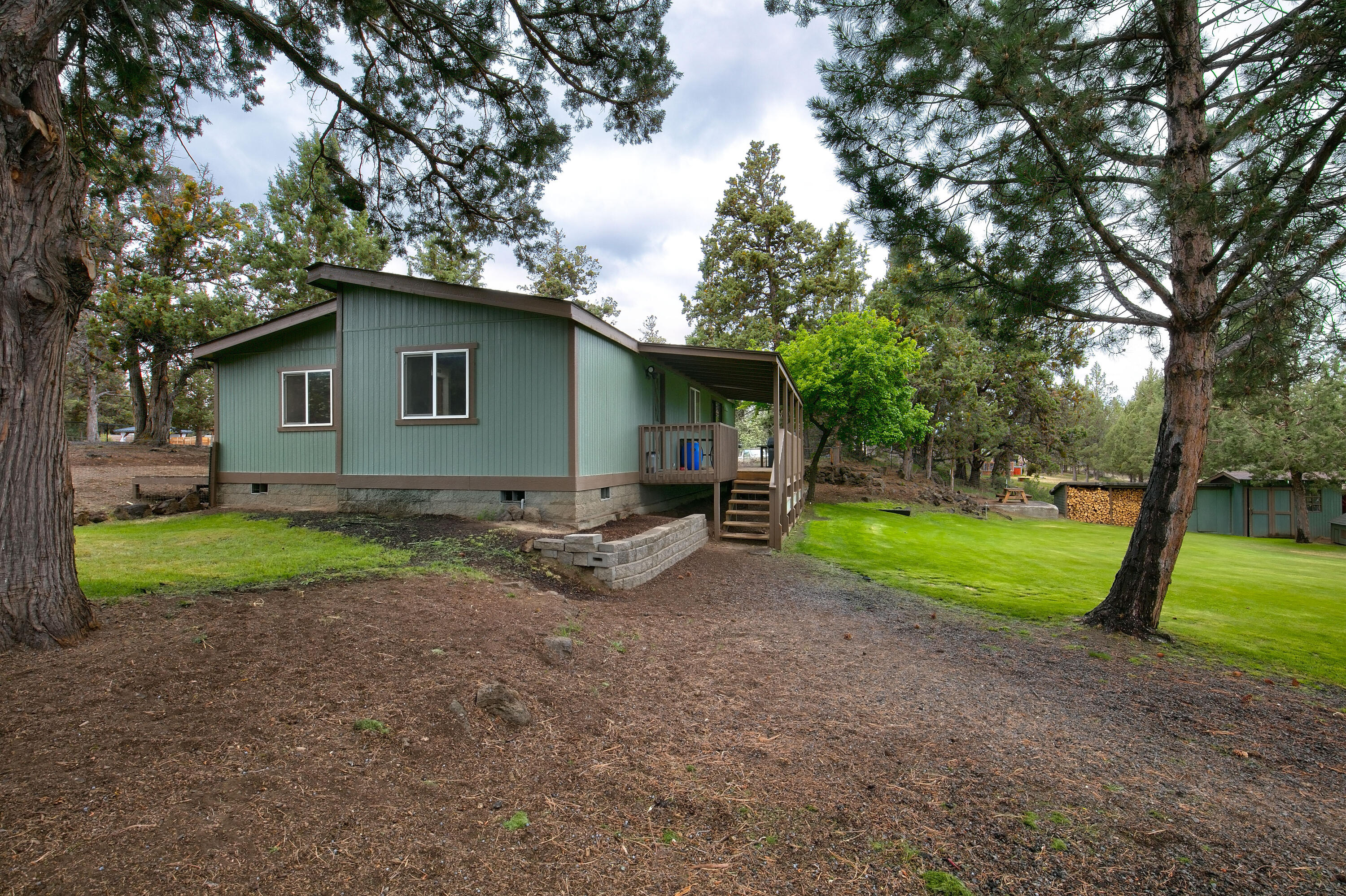 Scenic Country Est - Residential