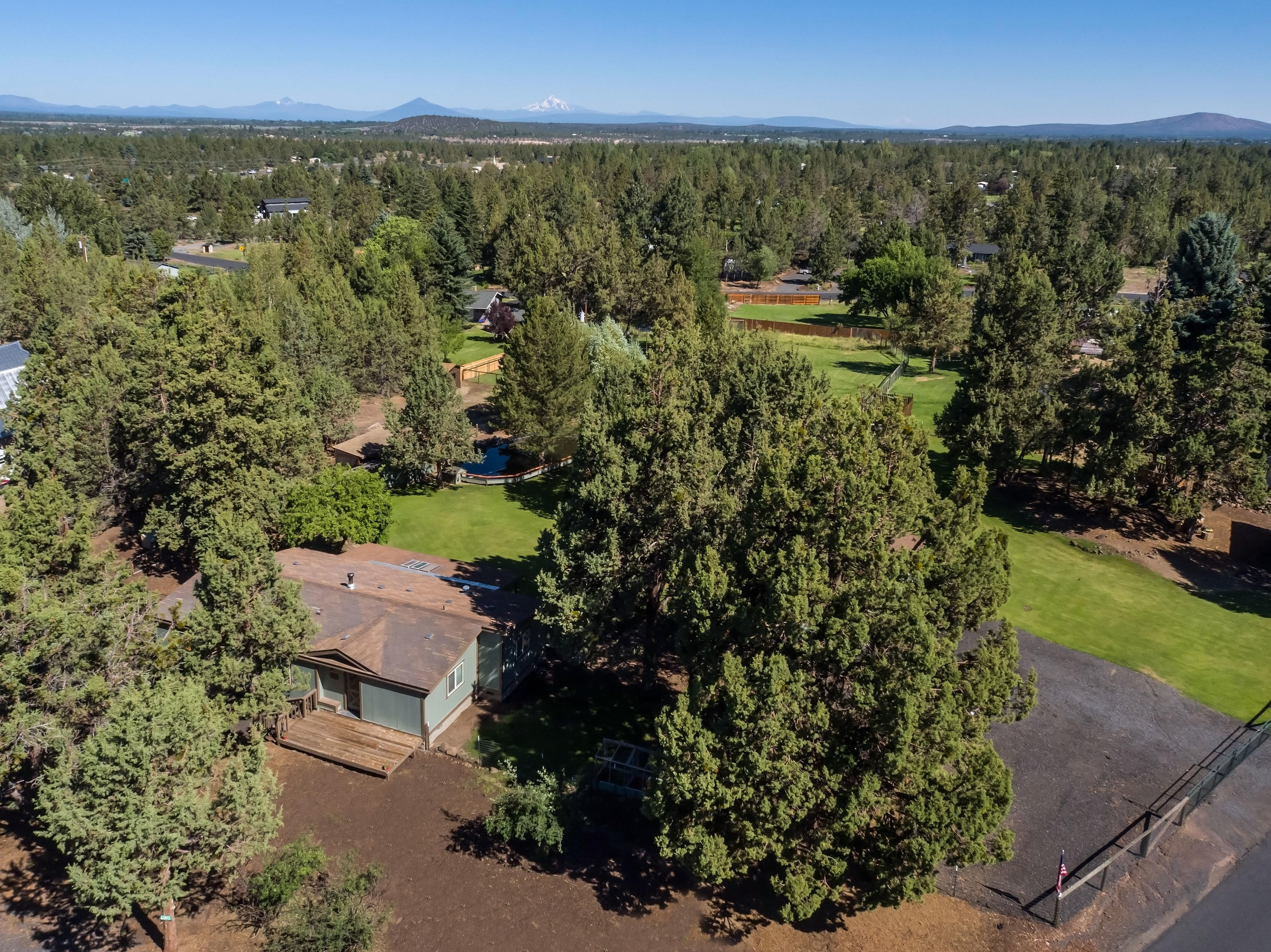 Scenic Country Est - Residential