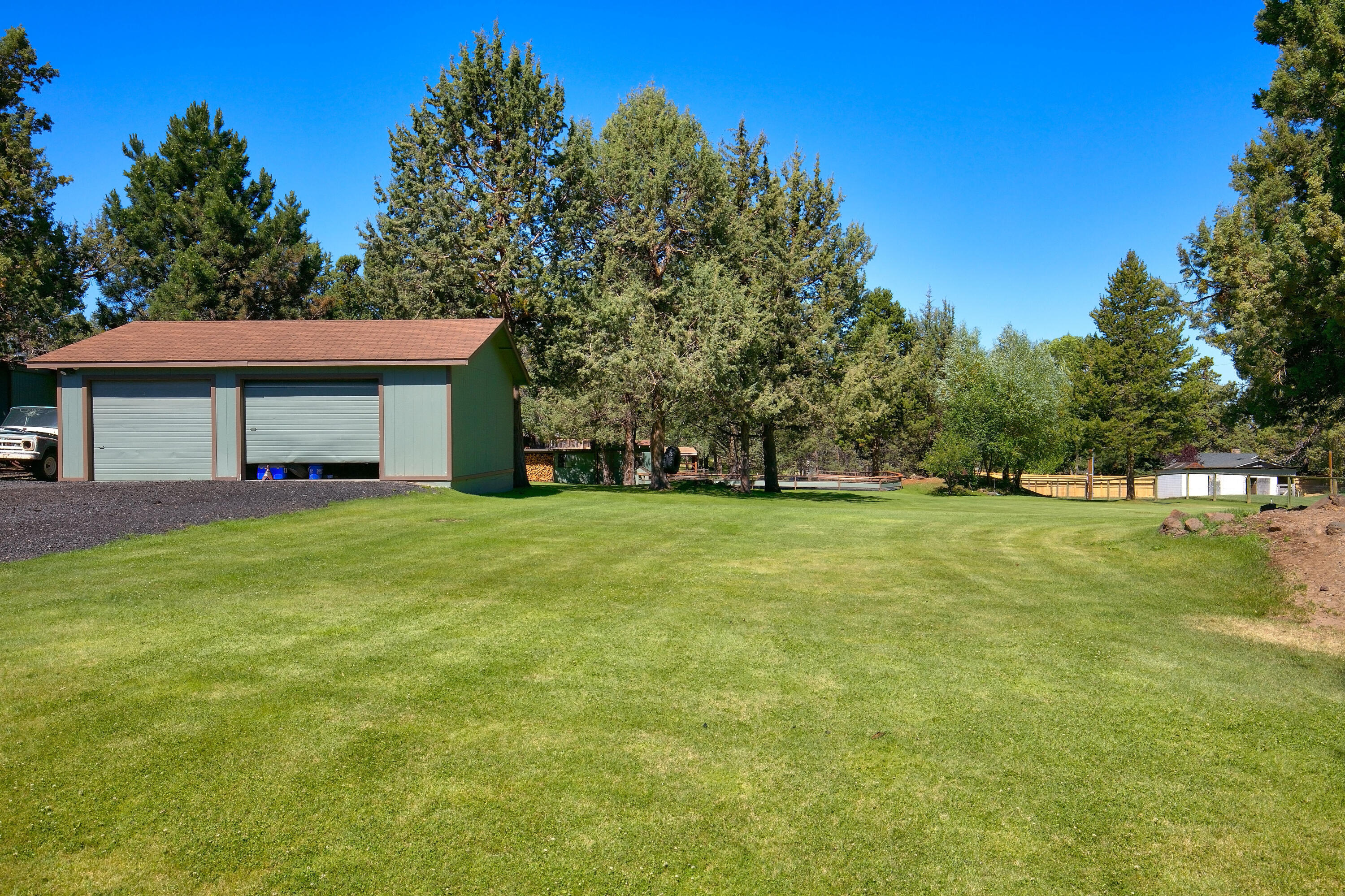 Scenic Country Est - Residential