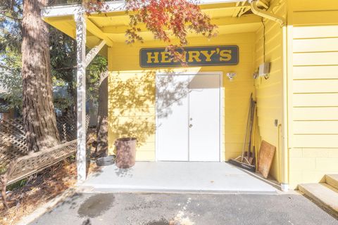 Tiny photo for 2700 Rogue River Highway, Grants Pass, OR 97527 (MLS # 220211470)