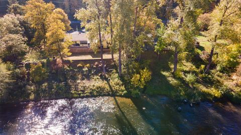 Tiny photo for 2700 Rogue River Highway, Grants Pass, OR 97527 (MLS # 220211470)