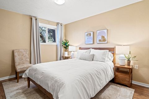 Tiny photo for 696 Liberty Street, Ashland, OR 97520 (MLS # 220219641)