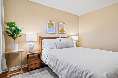 Tiny photo for 696 Liberty Street, Ashland, OR 97520 (MLS # 220219641)