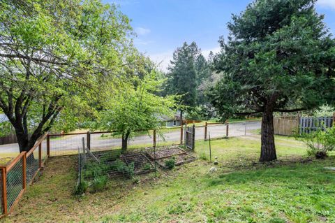 Tiny photo for 696 Liberty Street, Ashland, OR 97520 (MLS # 220219641)
