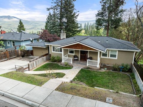 Tiny photo for 696 Liberty Street, Ashland, OR 97520 (MLS # 220219641)