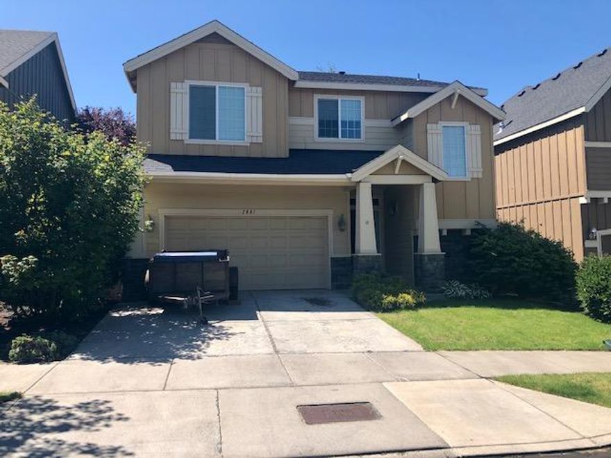 This home features a spacious, bright, and open floor plan. Gas fireplace in family room. Open kitchen with island, pantry, and tile countertops. Beautiful newer engineered wood flooring throughout the whole lower level! Upstairs you'll find 3 bedrooms laundry room, bathroom, and a loft that could be converted into a 4th bedroom or bonus room. Large master suite with soaking tub, dual vanities, separate stall shower, enclosed toilet, and a large walk in closet! Fully fenced private and low maintenance back yard, with a great patio for entertaining.