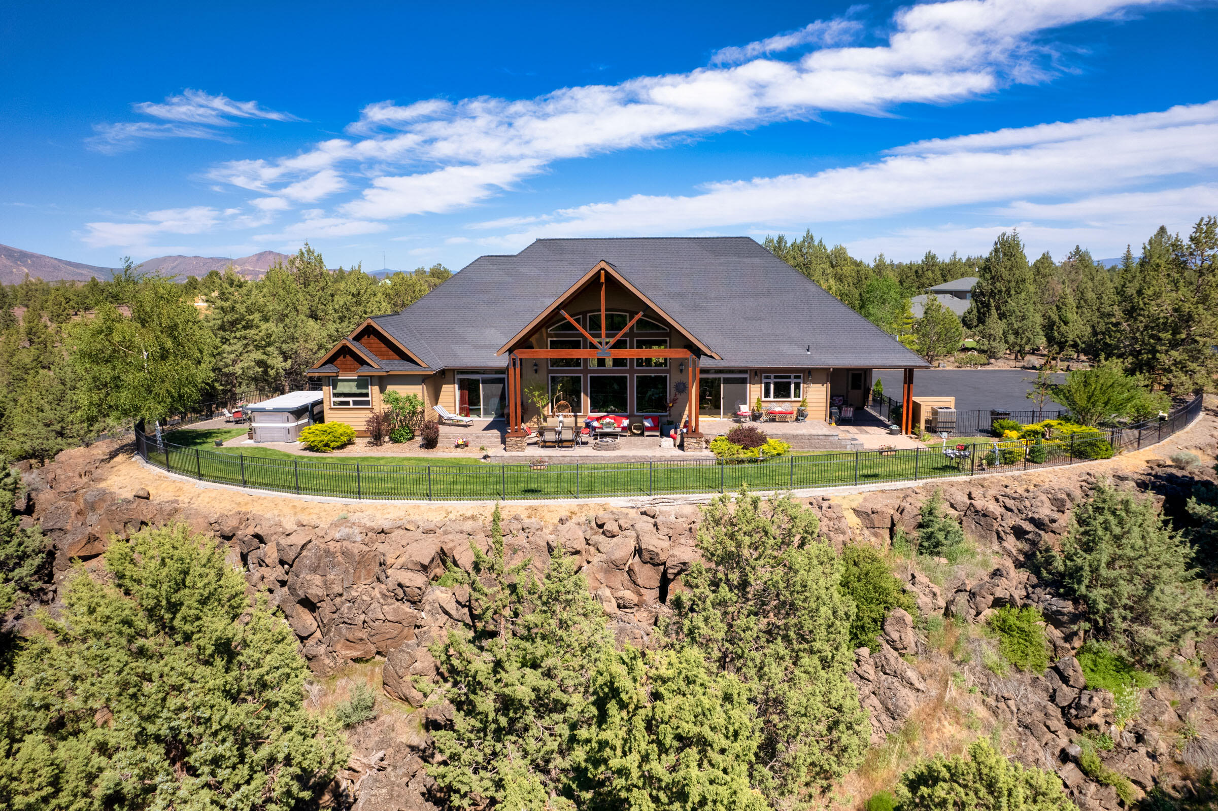 Tetherow Crossing - Residential