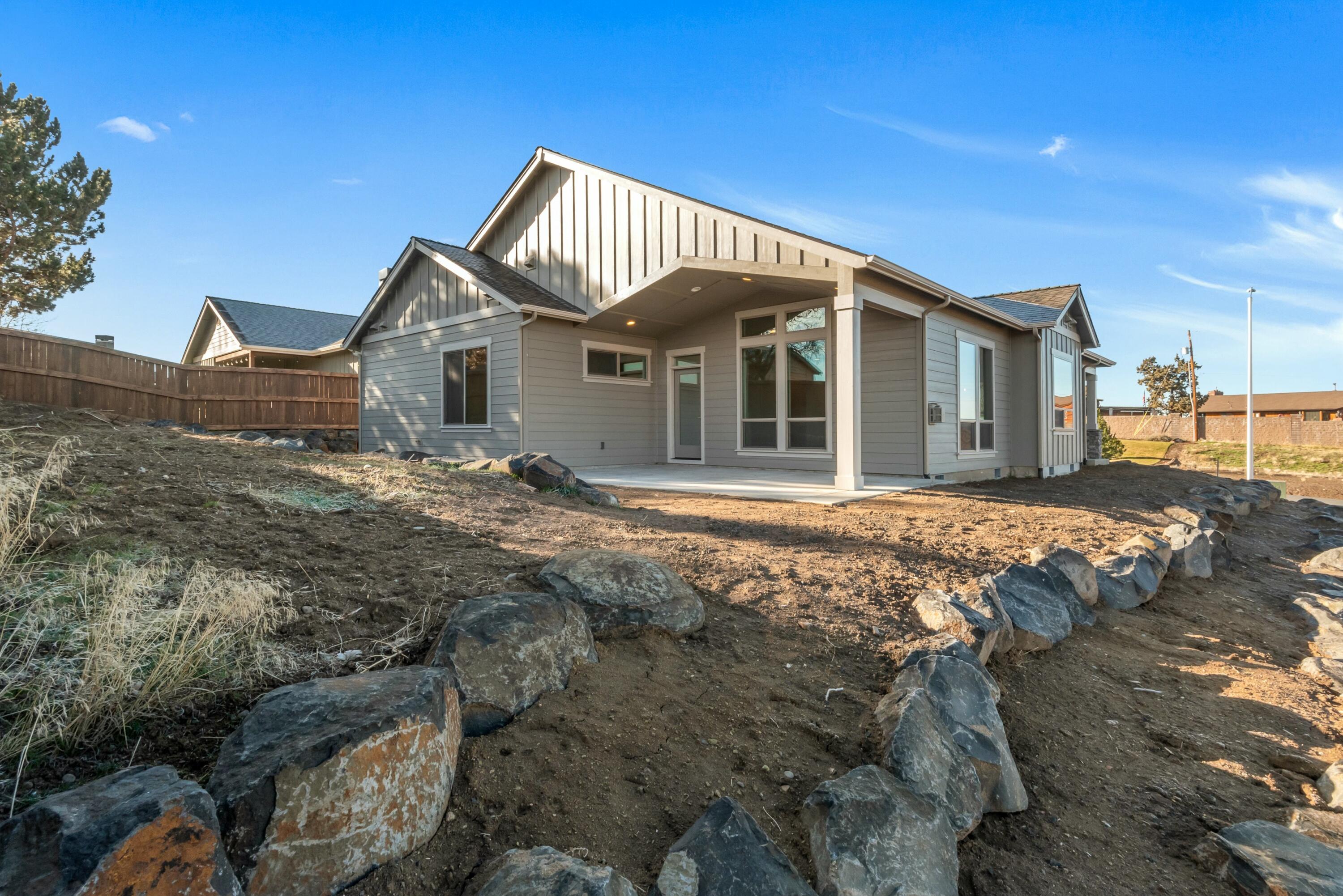 Saddle Ridge - Residential