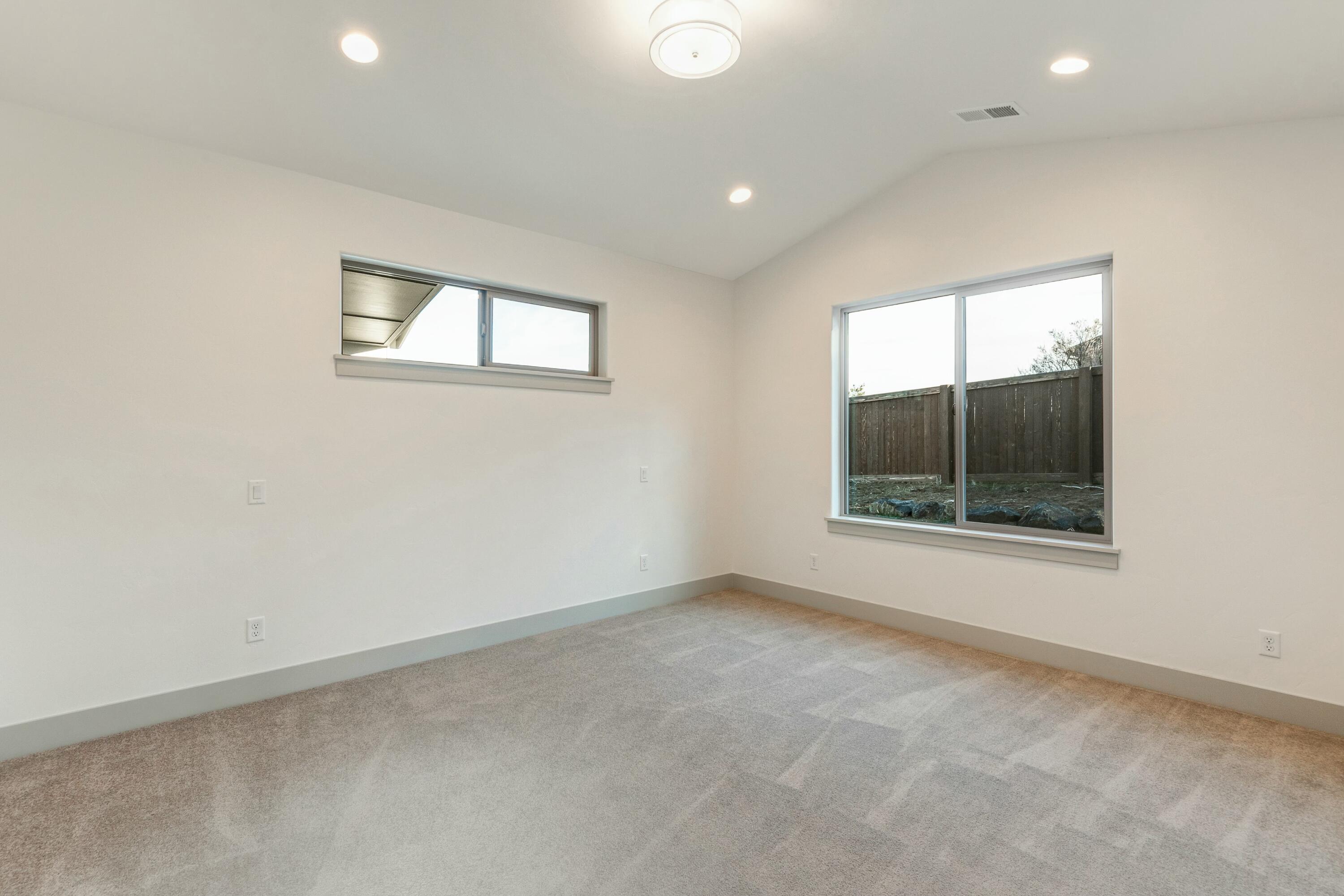 Saddle Ridge - Residential