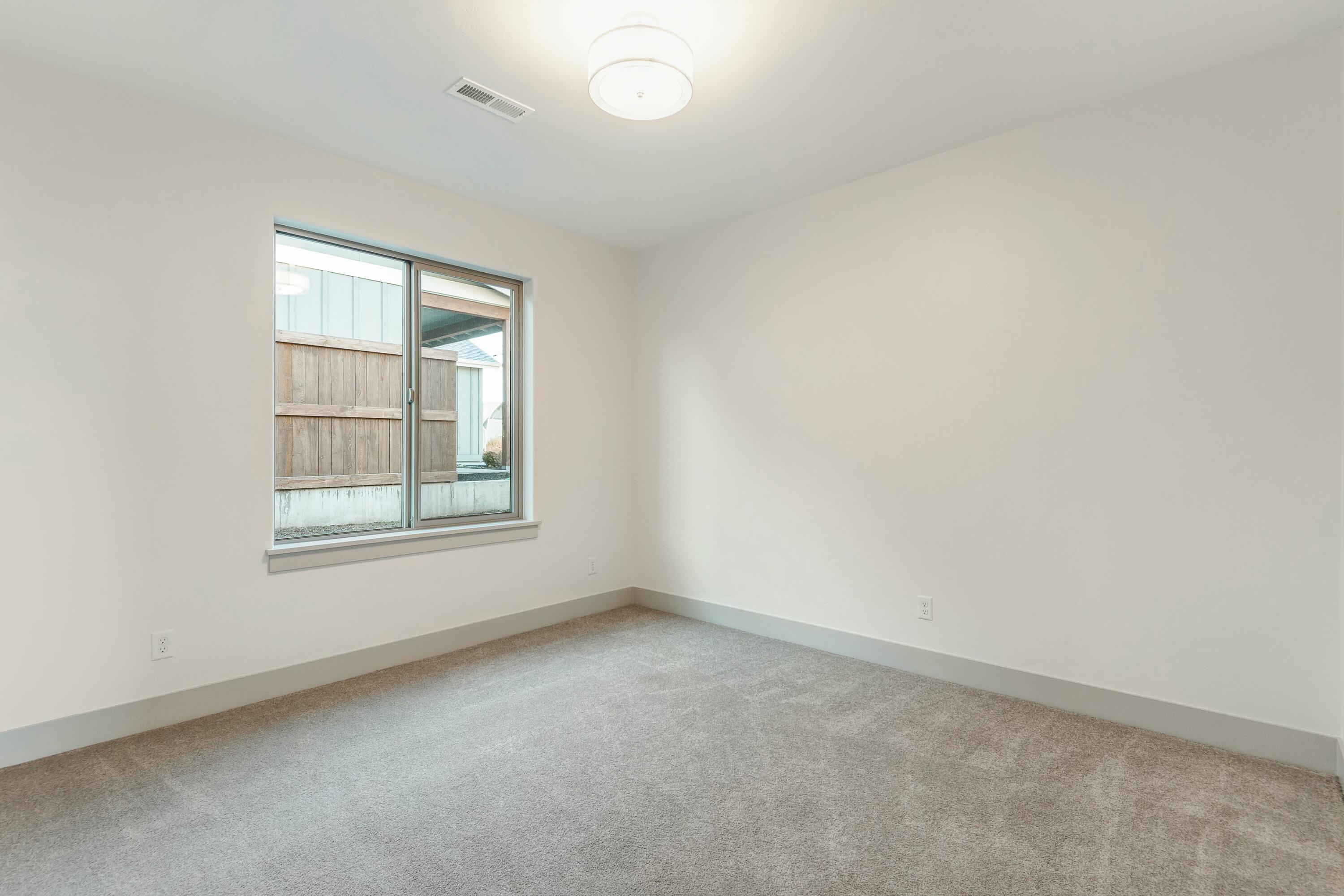 Saddle Ridge - Residential