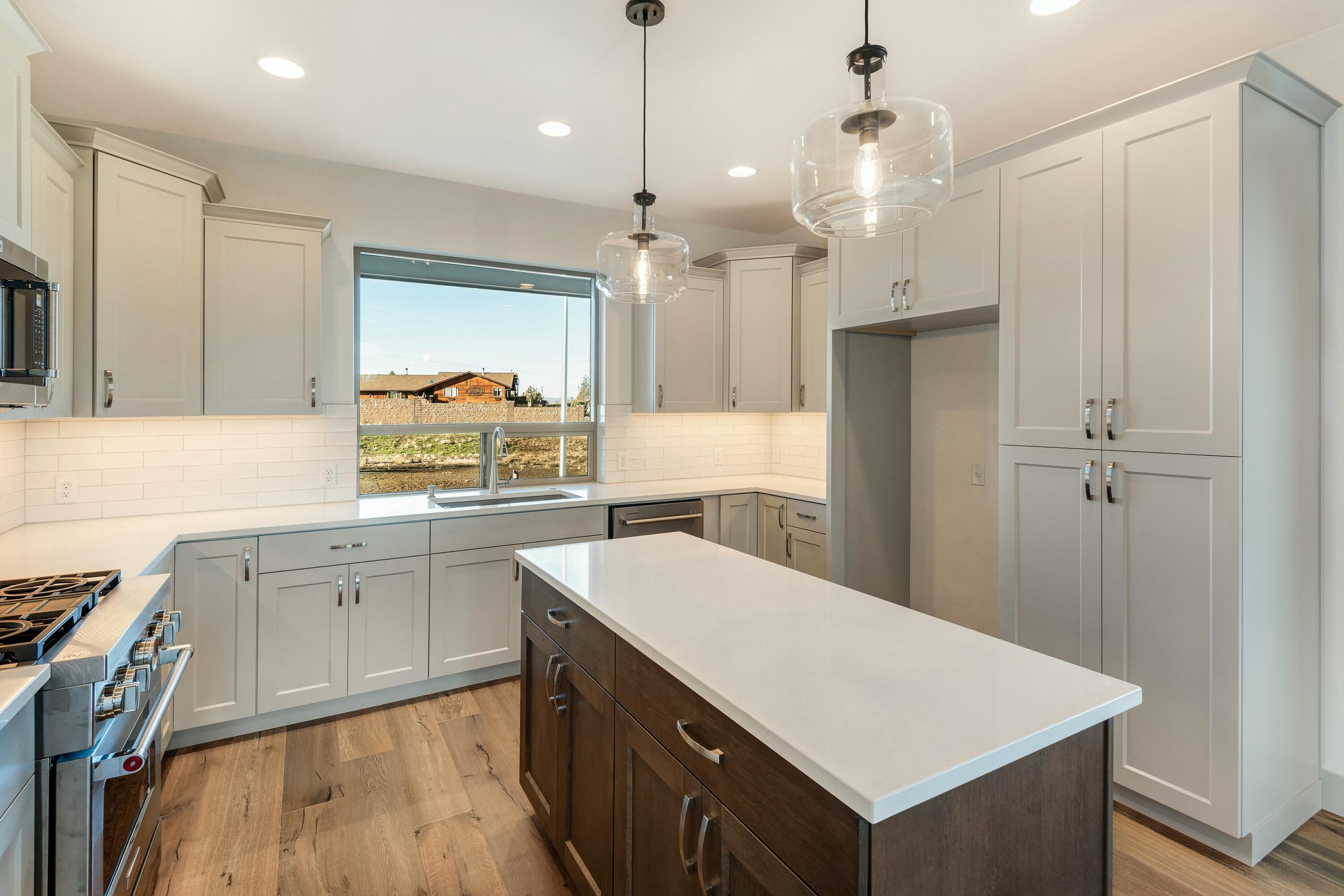 Saddle Ridge - Residential