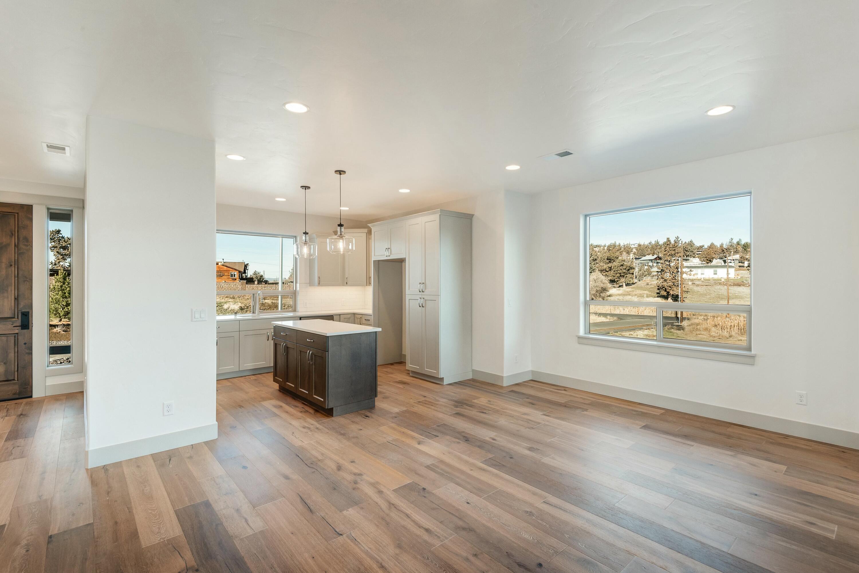 Saddle Ridge - Residential