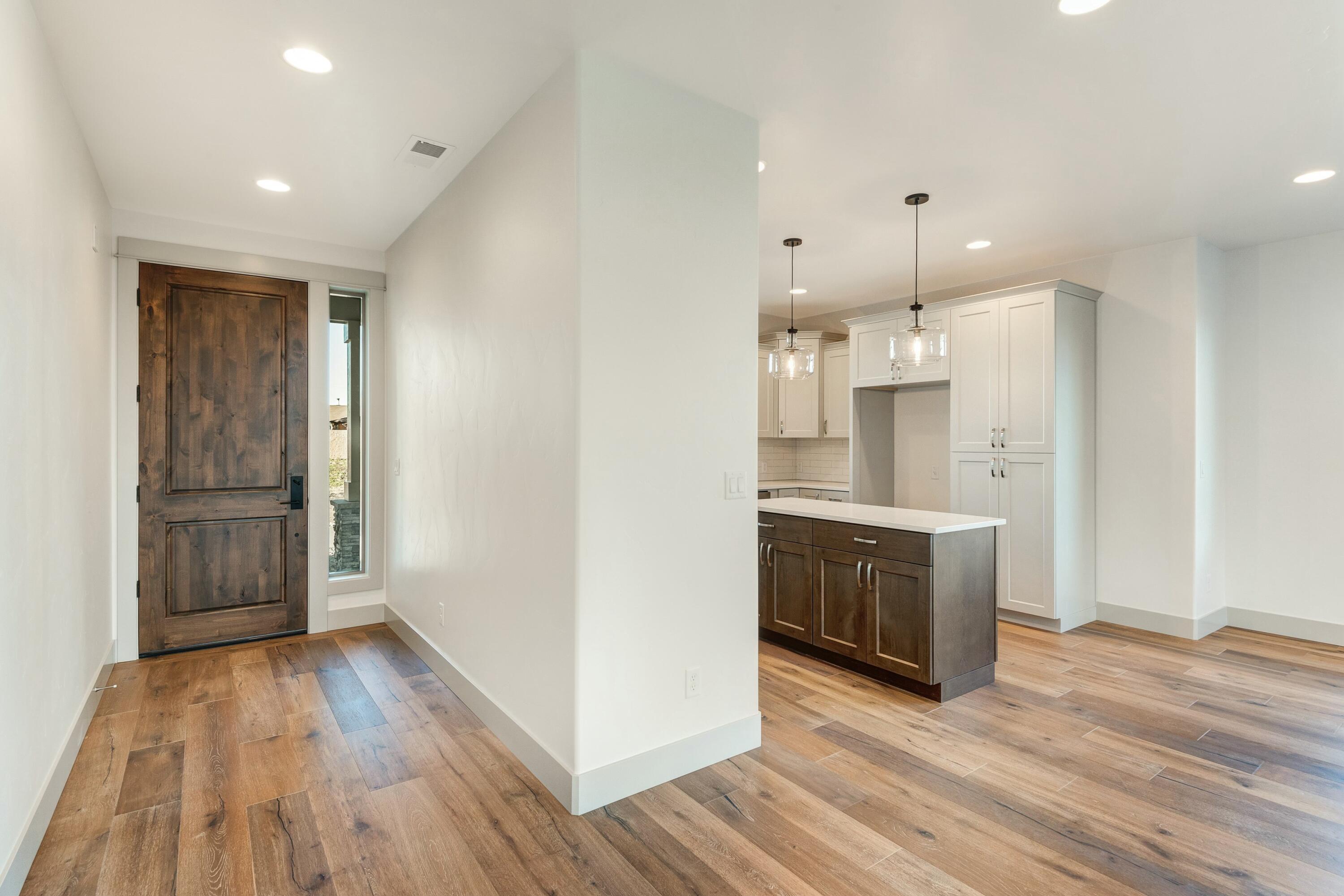 Saddle Ridge - Residential