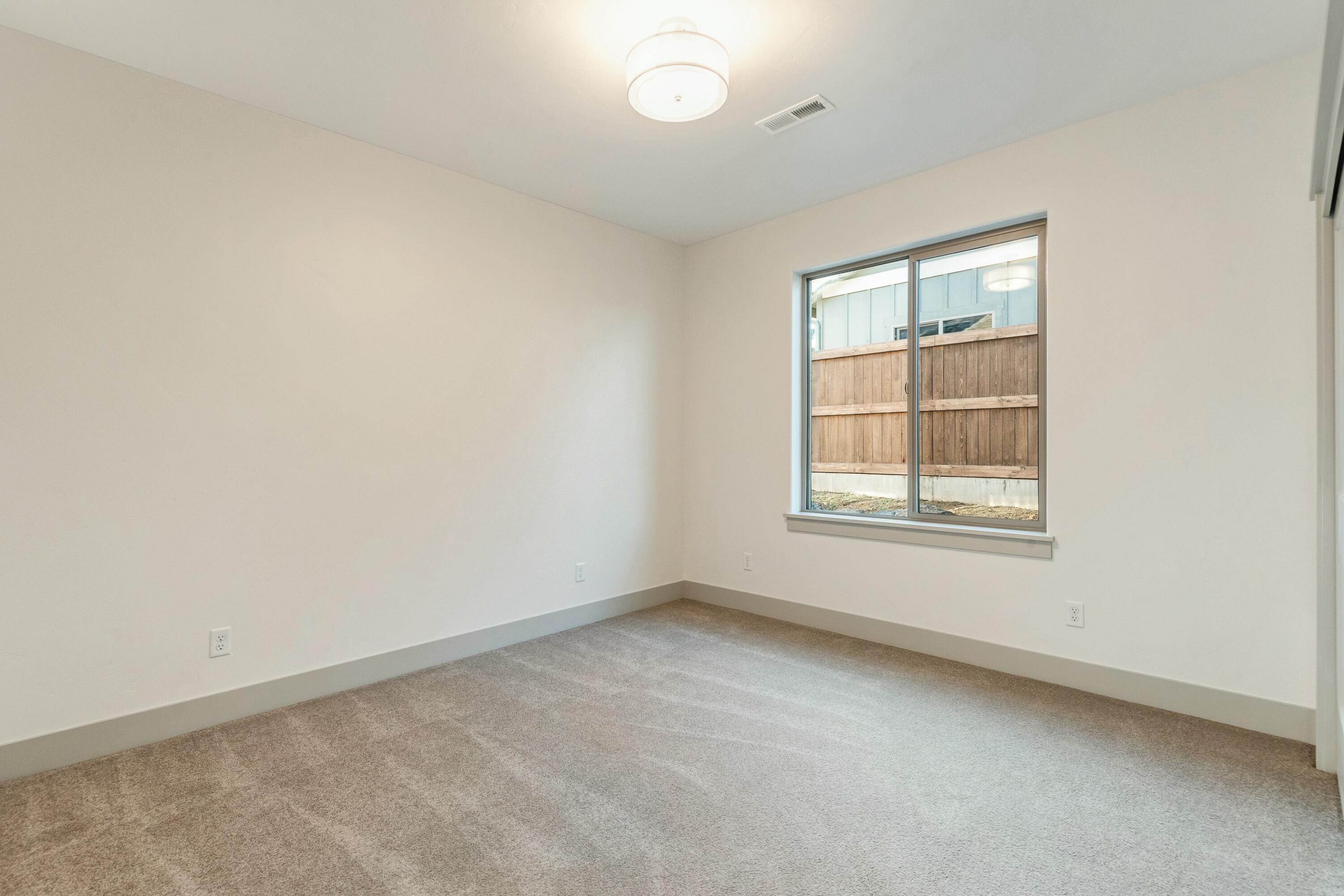 Saddle Ridge - Residential