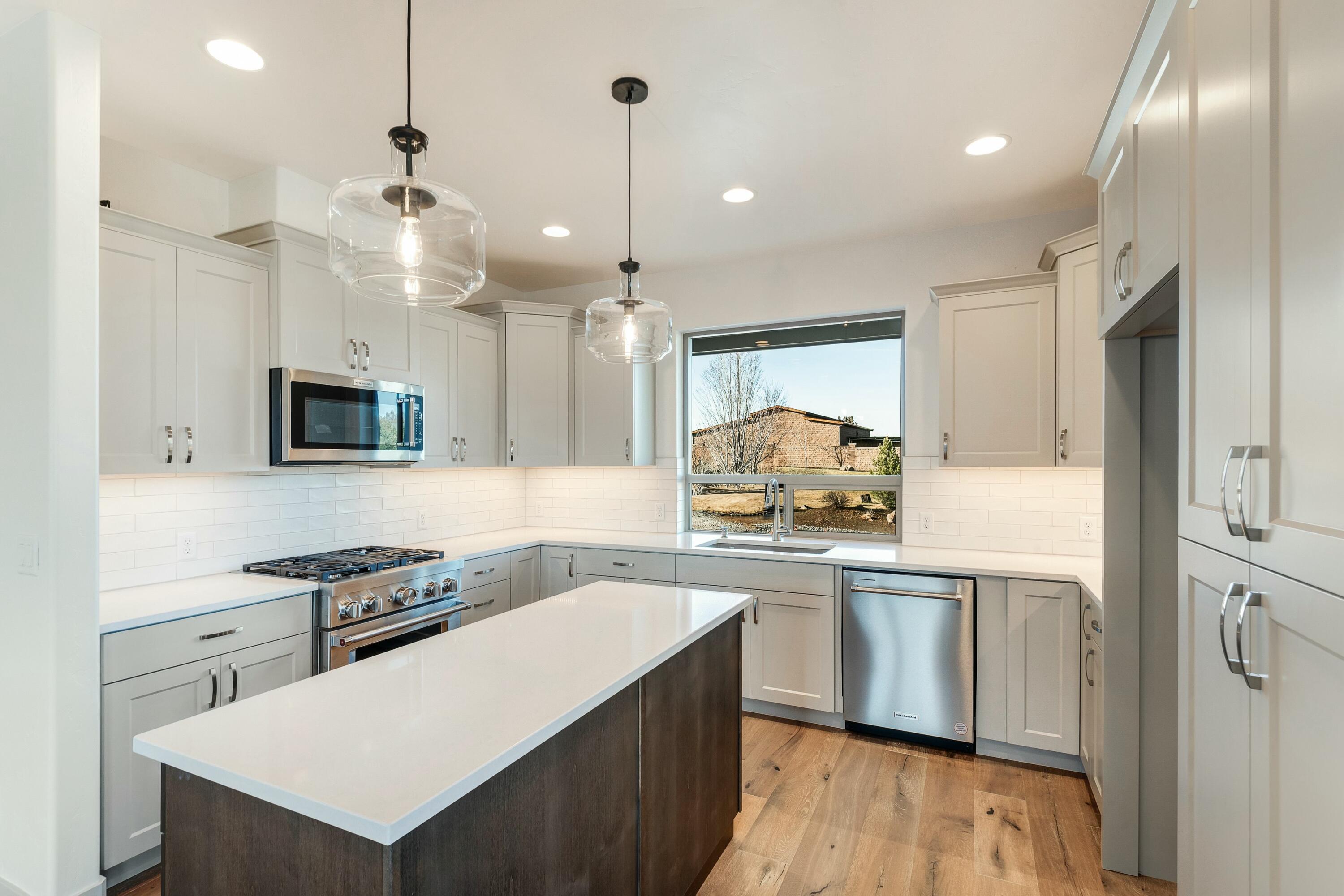 Saddle Ridge - Residential