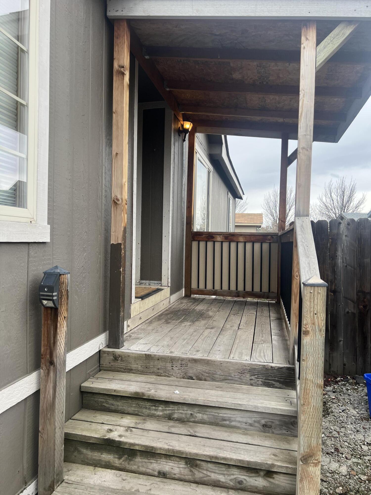 1201 SW 28th street 48