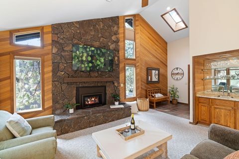 57326 Beaver Ridge Loop 12 Sunriver OR 97707