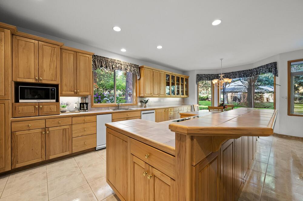 Awbrey Butte - Residential