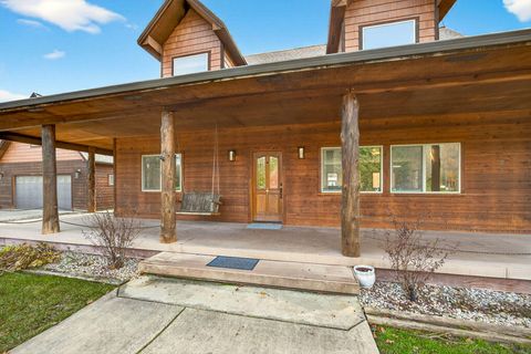 Tiny photo for 5650 Kane Creek Road, Central Point, OR 97502 (MLS # 220213092)