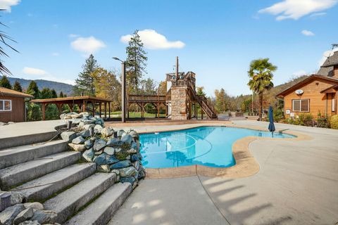 Tiny photo for 5650 Kane Creek Road, Central Point, OR 97502 (MLS # 220213092)