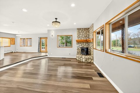 Tiny photo for 5650 Kane Creek Road, Central Point, OR 97502 (MLS # 220213092)